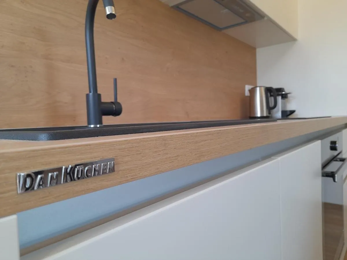 Sea View Apartment Macolic New Translation 0*,